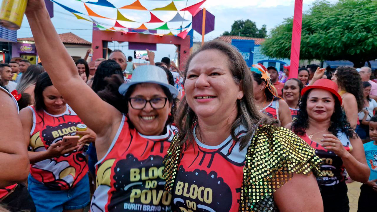 Luciana Leocádio celebra o carnaval junto ao povo de Buriti Bravo