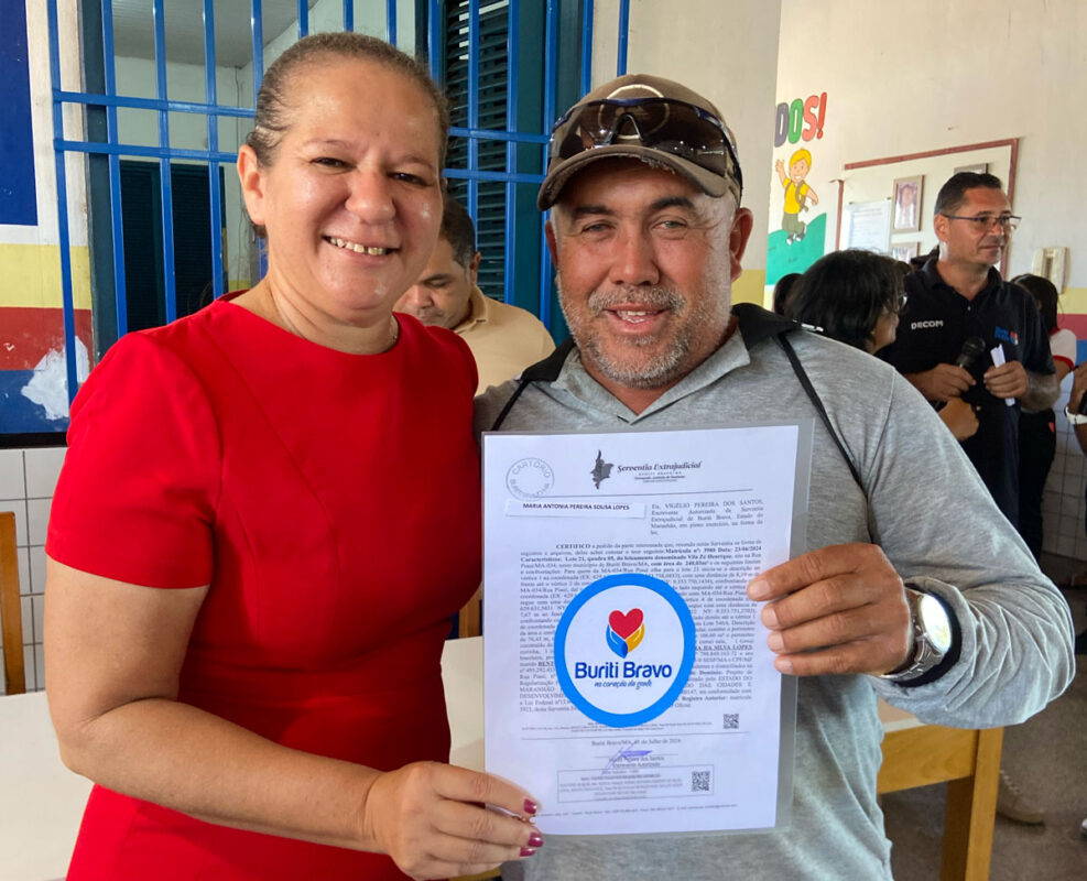 Programa Minha Casa Legal continua entregando títulos e transformando vidas em Buriti Bravo