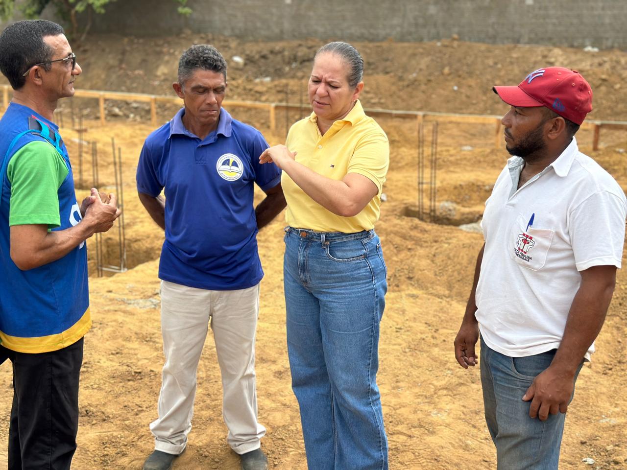 Prefeita Luciana acompanha obras das novas UBS em zona rural de Buriti Bravo