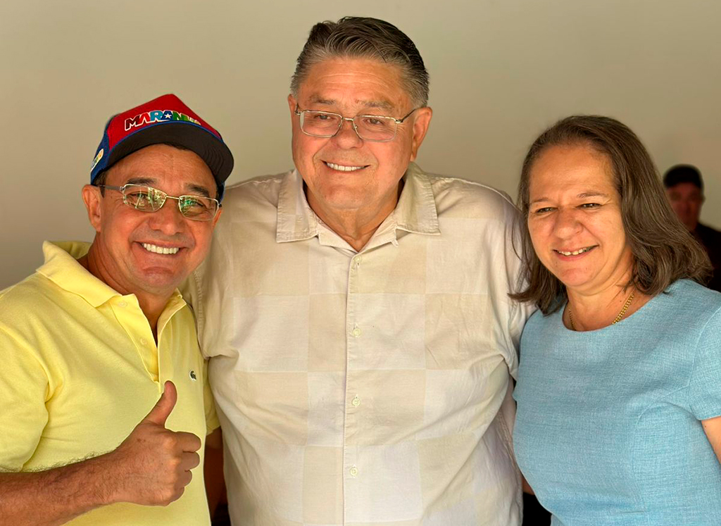 Prefeita Luciana Leocádio participa de grande encontro político em São Domingos a convite do prefeito Tratorzão