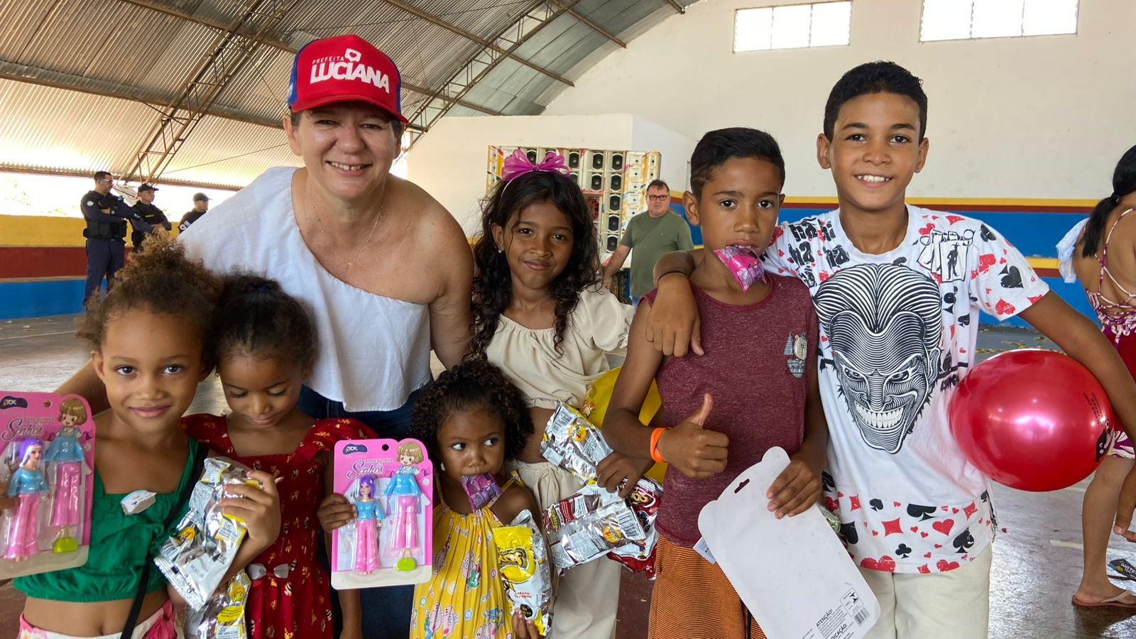 Ginásio lotado e muita alegria marcam o Dia das Crianças com Luciana Leocádio em Buriti Bravo